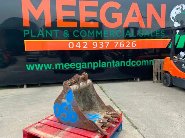 24" GEITH DIGGING BUCKET.....45mm PINS......05624. 377236848