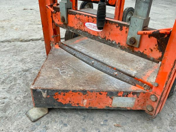 RED BANK MASONARY GUILLOTINE........695-1. 377236875