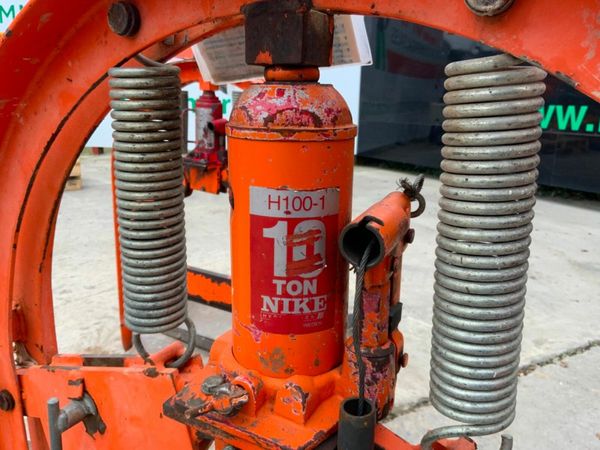 RED BANK MASONARY GUILLOTINE........695-1. 377236876