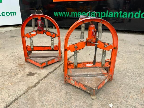 RED BANK MASONARY GUILLOTINE........695-1. 377236884