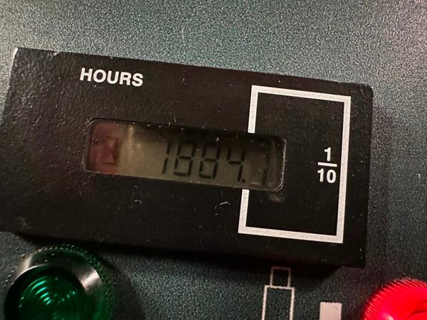 Nissan Cabstar Cherry picker boom lift access lift 377236811