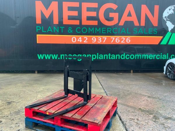 MICRO / MINI DIGGER FORK ATTACHMENT.......3516. 377236917