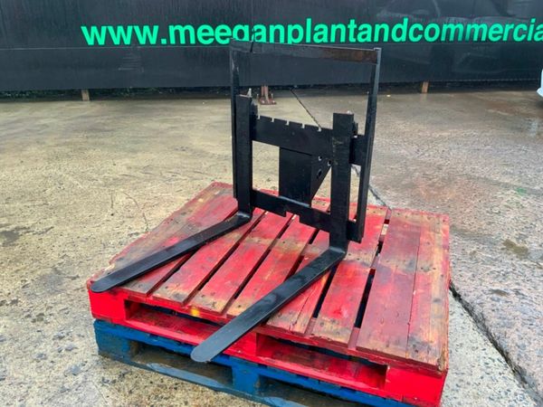 MICRO / MINI DIGGER FORK ATTACHMENT.......3516. 377236931