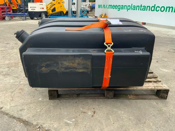 POWERSCREEN CRUSHER DIESEL TANK..1526k. 377237022