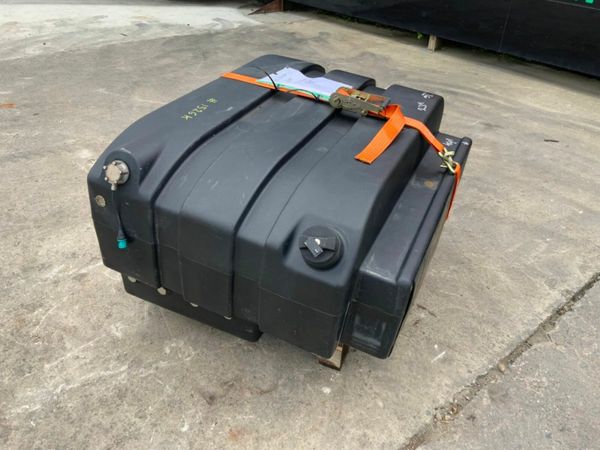 POWERSCREEN CRUSHER DIESEL TANK..1526k. 377237023