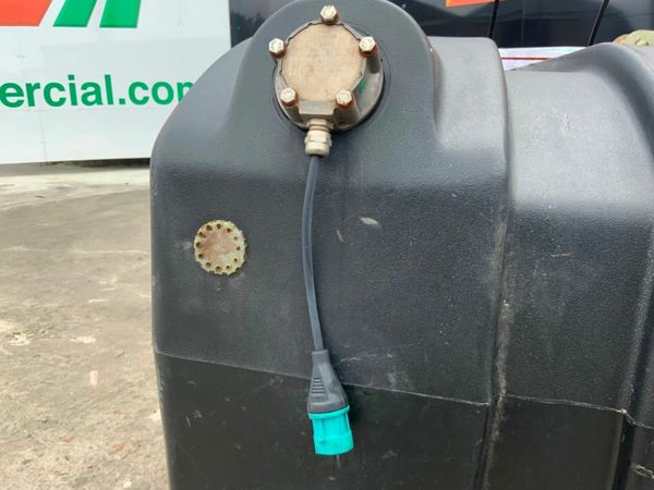 POWERSCREEN CRUSHER DIESEL TANK..1526k. 377237024