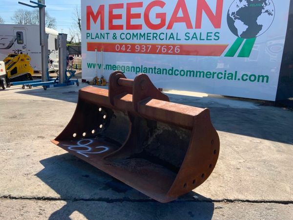 72" JCB GRADING BUCKET.....80mm PINS........902. 377237187