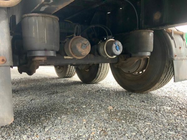 Other Other 2016 SDC TRI AXLE FLAT ........682 377237277