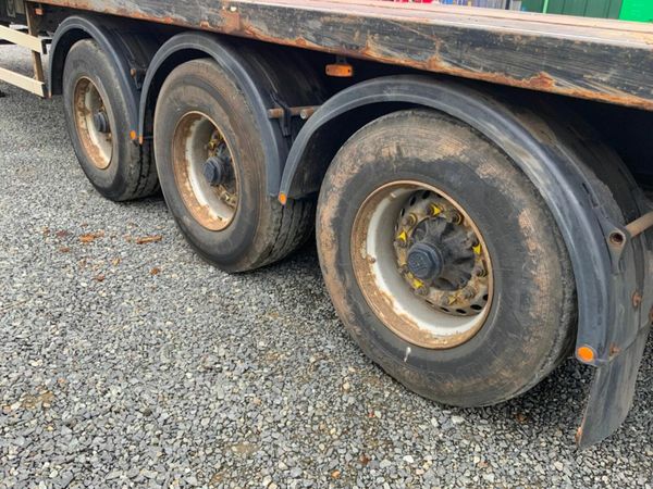 Other Other 2016 SDC TRI AXLE FLAT ........682 377237278