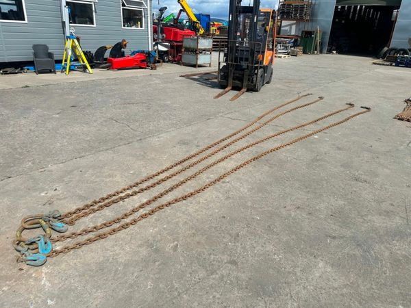 7.5 Metre ...14.1 ton ...lifting chains 4 LEG .... 377237219