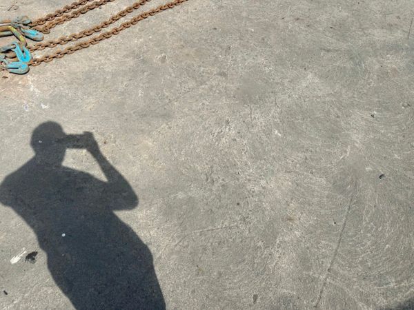 7.5 Metre ...14.1 ton ...lifting chains 4 LEG .... 377237220