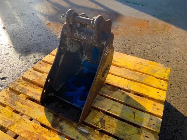 12"  'WHITES' BUCKET...........35mm PINS........15 377237352