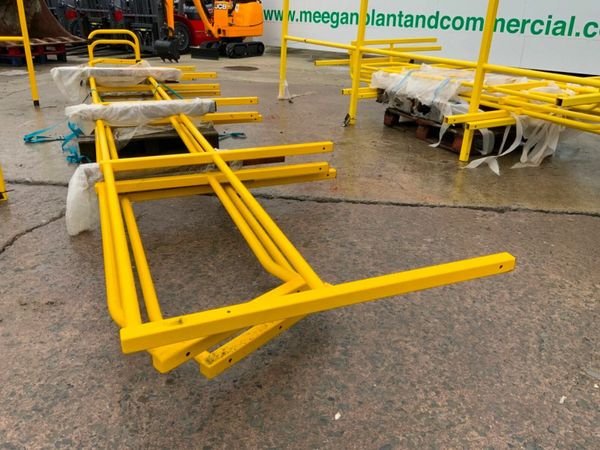 SAFETY HAND RAILING / GUARD RAILS......529. 377237373