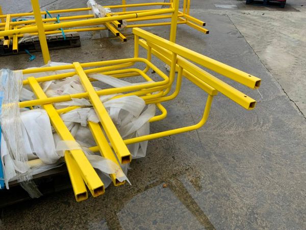 SAFETY HAND RAILING / GUARD RAILS......529. 377237380