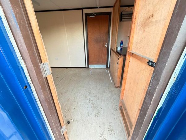 32 X 10 FULL INDUSTRIAL KITCHEN SPEC CANTEEN 377237441