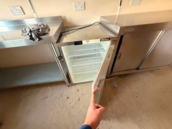 32 X 10 FULL INDUSTRIAL KITCHEN SPEC CANTEEN 377237460