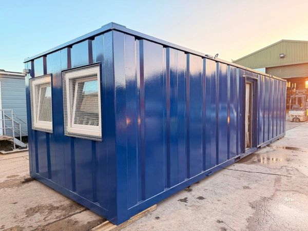 32 X 10 FULL INDUSTRIAL KITCHEN SPEC CANTEEN 377237430