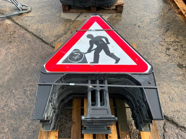 MELBA SWINTEX PLASTIC ROAD WORK SIGNS. 377237575