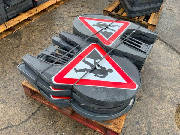 MELBA SWINTEX PLASTIC ROAD WORK SIGNS. 377237582