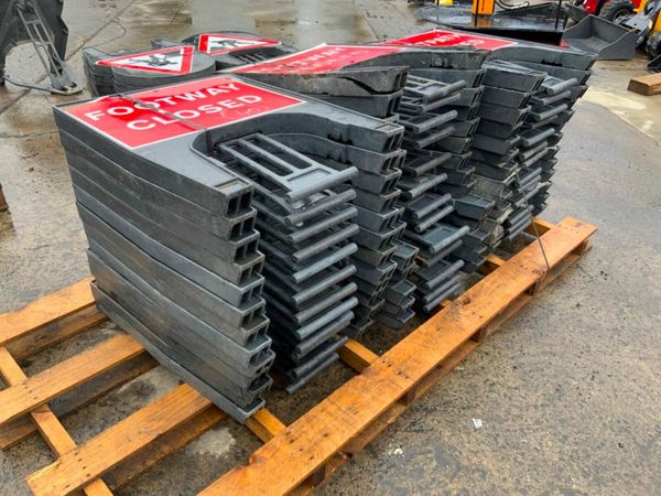 MELBA SWINTEX PLASTIC ROAD WORK SIGNS. 377237587