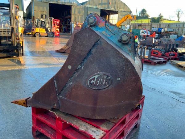 48" GEITH DIGGING BUCKET.....65mm PINS.........115 377237748