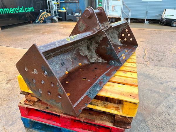 60" JCB 3CX GRADING BUCKET....45MM....891 377237782