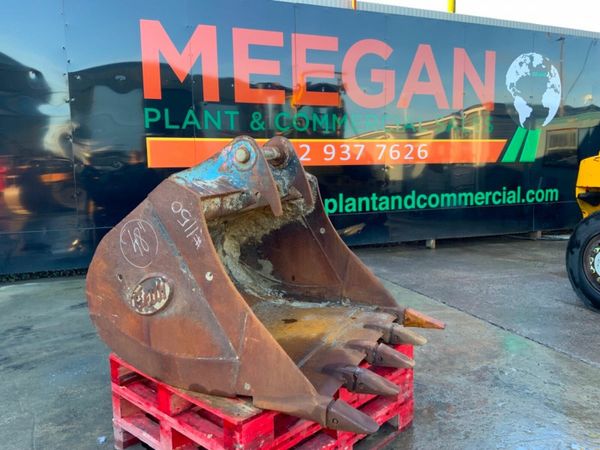 48" GEITH DIGGING BUCKET.....65mm PINS.........115 377237735