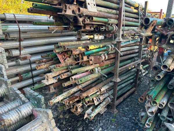 ACRO PROPS...... 187 C 377237843