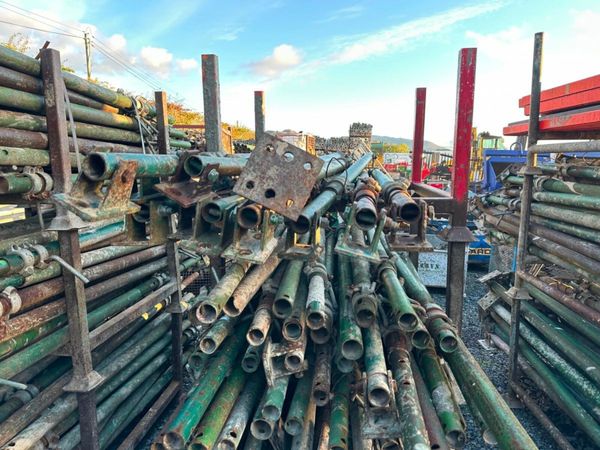 ACRO PROPS...... 187 C 377237845