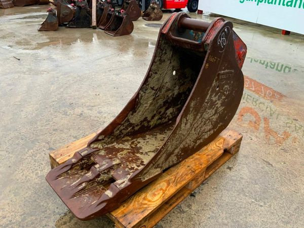 18" VOLVO SCOOP BUCKET.....65mm PINS........1607t. 377237894