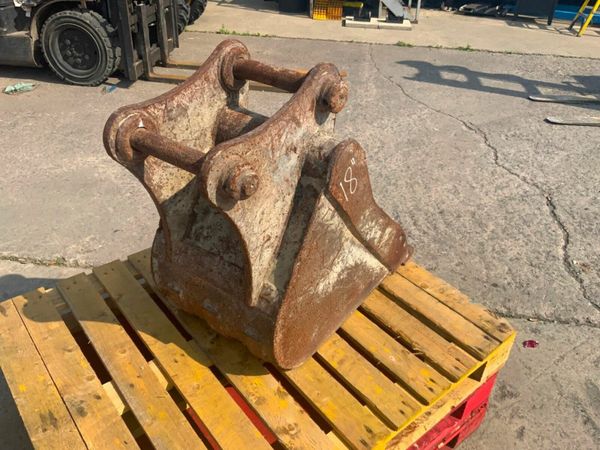 18" DIGGING BUCKET.........45mm PINS.........351. 377237803