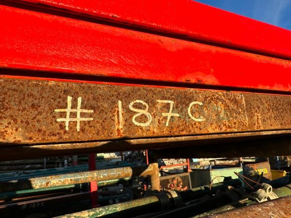 ACRO PROPS...... 187 C 377237838