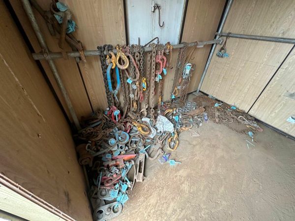 Lifting chains 2 leg 4 leg single leg 377237943