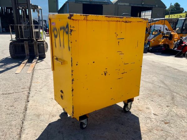 ARMOGUARD CHEMICAL STORAGE BOX.....P179. 377237965