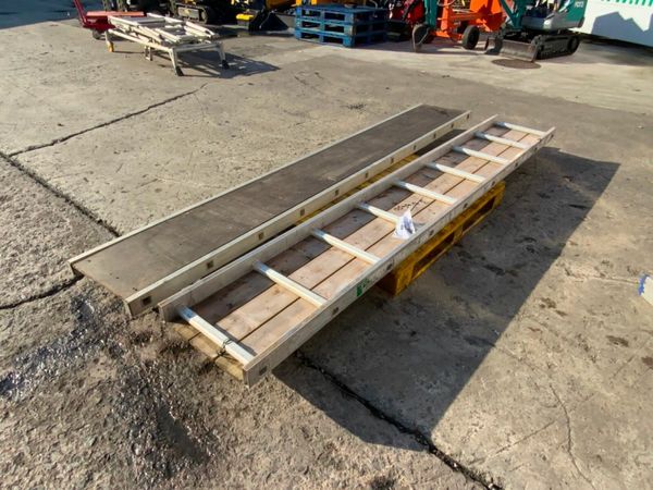 3.0mts x 450mm ALUMINIUM STAGING BOARDS..1229 377237980
