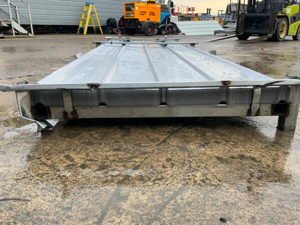 10 ft ..UNUSED CLADDING / ROOF SHEETING.....489. 377238042