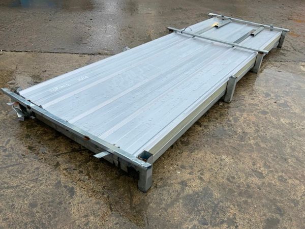 10 ft ..UNUSED CLADDING / ROOF SHEETING.....489. 377238043