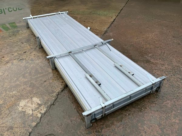 10 ft ..UNUSED CLADDING / ROOF SHEETING.....489. 377238046