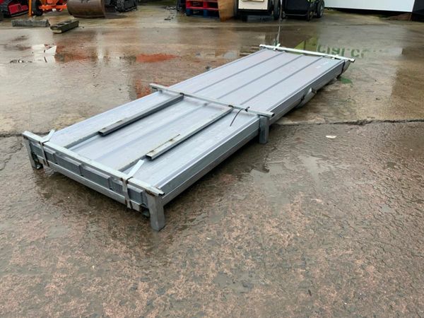 10 ft ..UNUSED CLADDING / ROOF SHEETING.....489. 377238038