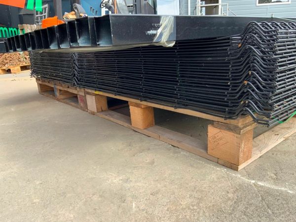 UNUSED V MESH SECURITY FENCING .....223m. 377238117