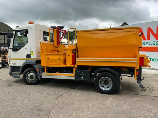 2017 DAF LF150 TWIN COMPARTMENT HOT BOX. 377238343