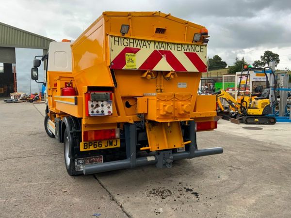 2017 DAF LF150 TWIN COMPARTMENT HOT BOX. 377238348