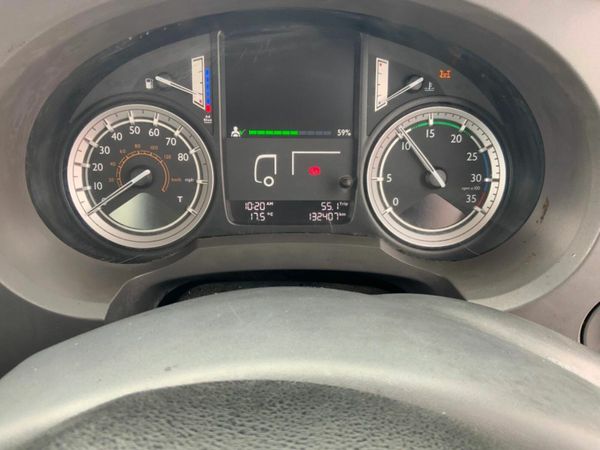 2017 DAF LF150 TWIN COMPARTMENT HOT BOX. 377238351