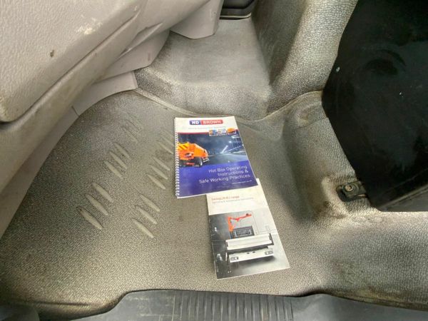 2017 DAF LF150 TWIN COMPARTMENT HOT BOX. 377238355