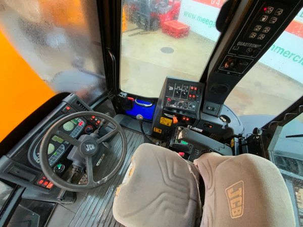 2009 JCB FASTRAC 2170....tractor...9734 hours. 377238486