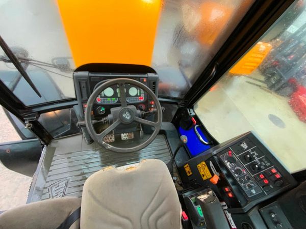 2009 JCB FASTRAC 2170....tractor...9734 hours. 377238488