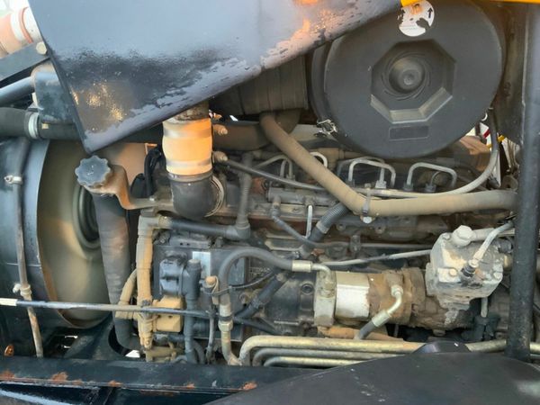 2009 JCB FASTRAC 2170....tractor...9734 hours. 377238497