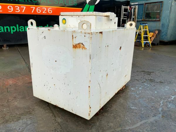 FUEL STORAGE / DELIVERY TANK.......701. 377238416