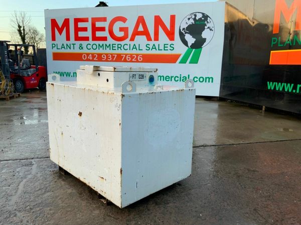 FUEL STORAGE / DELIVERY TANK.......701. 377238427