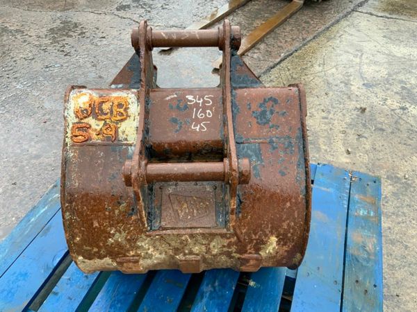 24" JCB DIGGING BUCKET......45mm PINS.......198w. 377238542